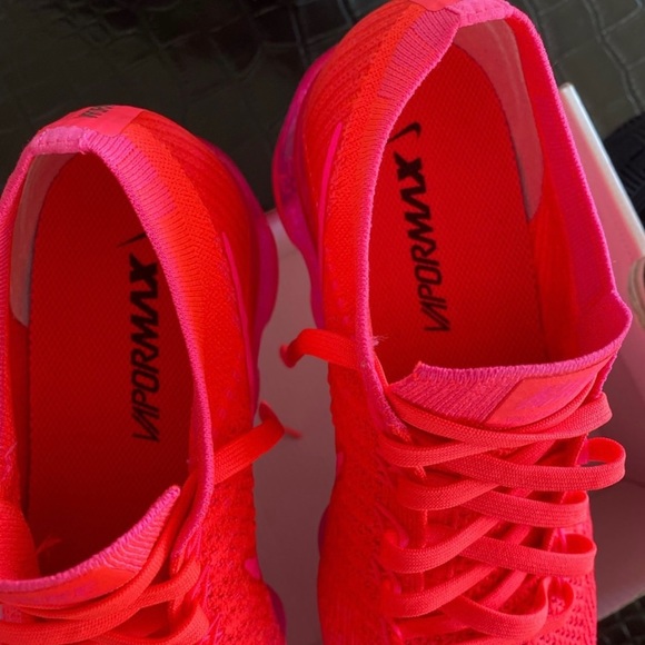 Nike Vapormax Hyper Punch - Picture 4 of 7